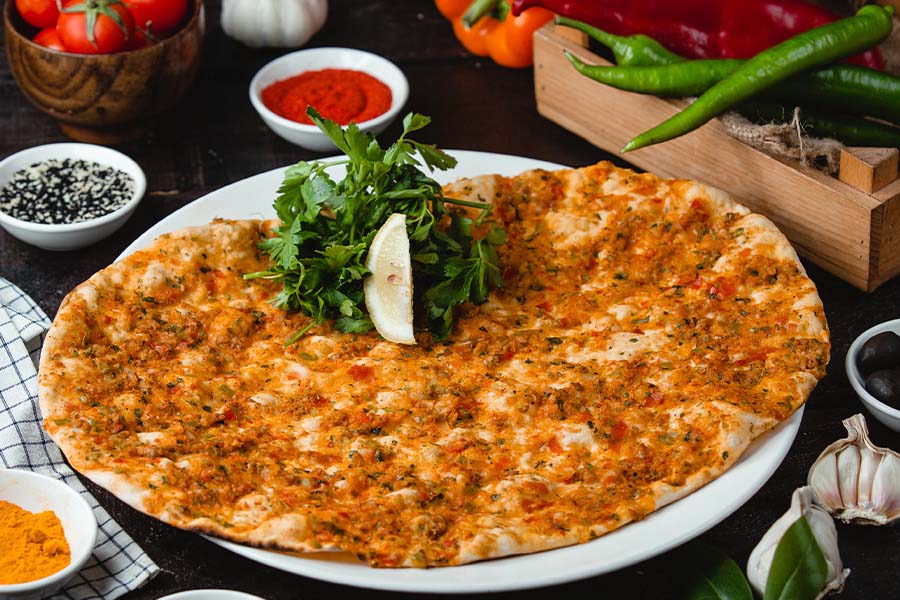 Lahmacun [Türkische Pizza] (In Kürze)